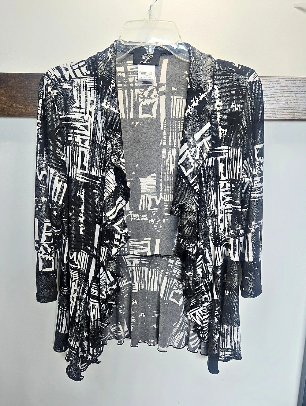 Libra Abstract Cardigan in Black & Gray Medium Like New Sparkle Ruffle Slinky